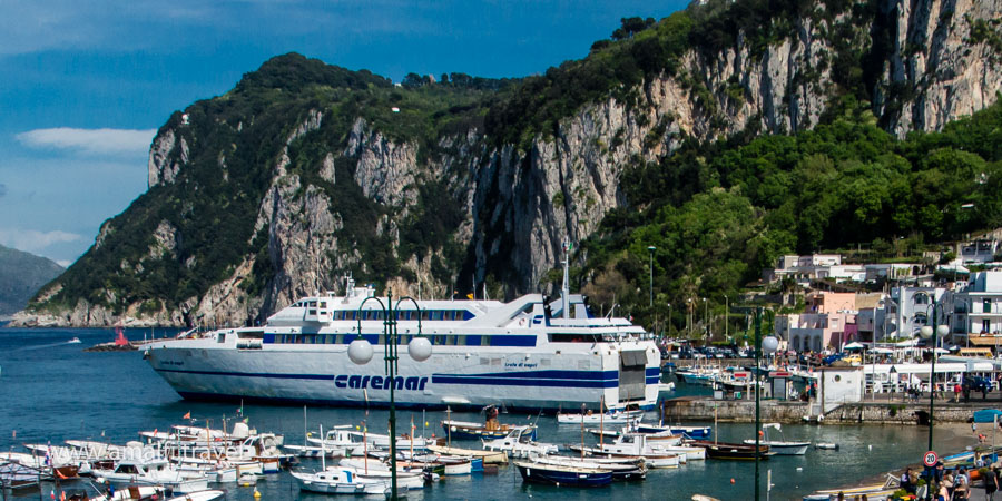 Le bateau Sorrente – île de Capri, Italie