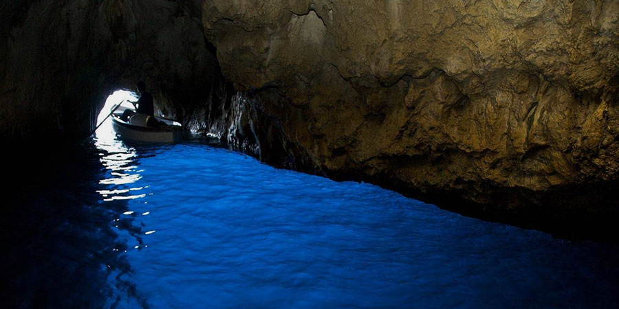 La Grotte bleue, île de Capri, Italie