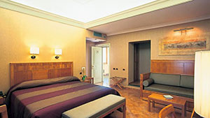 Hotel Forum, Italien