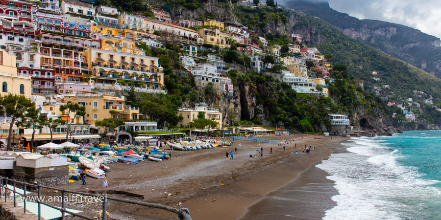 Plaża Grande wiosną, Positano, Włochy