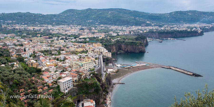 Priveliște la Sorrento de la șosea, Italia