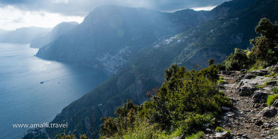 Widok Positano ze Ścieżki Bogów, Włochy